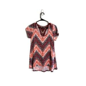 Absolutely Famous Women's Tunic Top Size Medium Short Sleeve Multicolor
